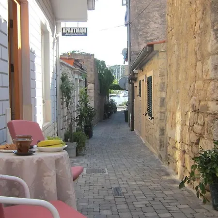 Viola Apartman Skradin