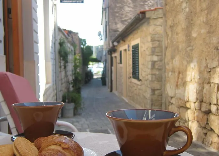 Viola דירה סקארדין