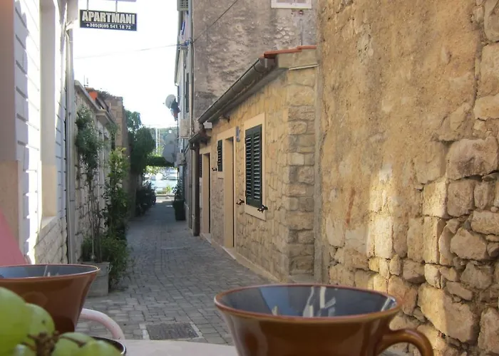 Apartment Viola Skradin